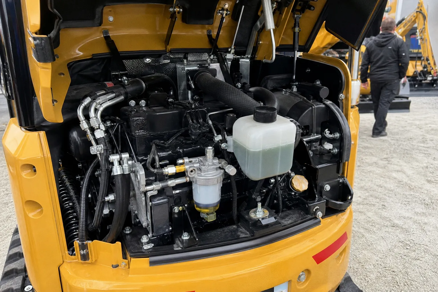 Caterpillar präsentiert neuen Minibagger 301CR erstmals auf der GaLaBau 2026